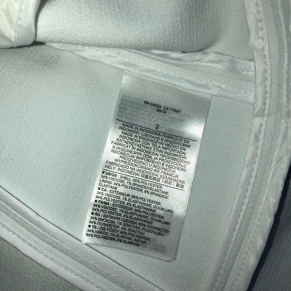 Banana Republic Modern White Blazer, Size 2 - Picture 6 of 6